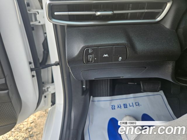 Hyundai AVANTE 2021 — photo 10