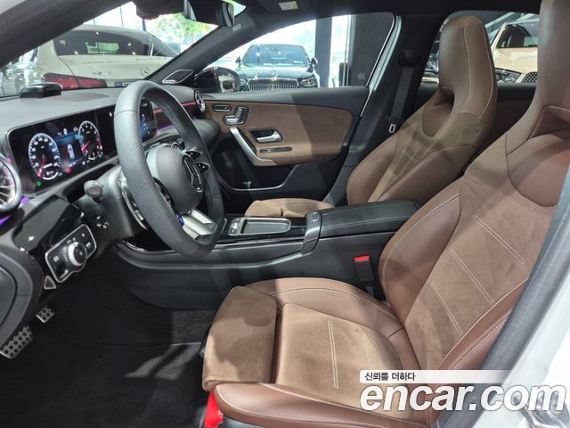 Mercedes-Benz A-Class 2026 — photo 10