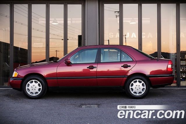 Mercedes-Benz C-Class 1995 — photo 7