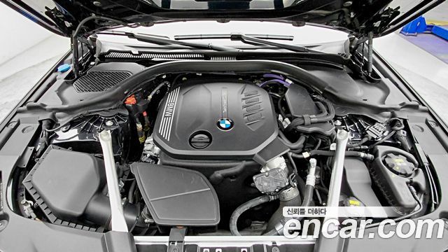 BMW 5-Series 2021 — photo 6