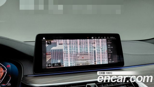 BMW 5-Series 2021 — photo 12