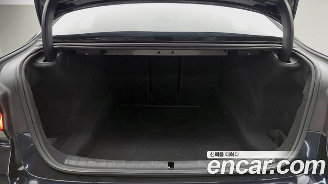 BMW 5-Series 2021 — photo 14