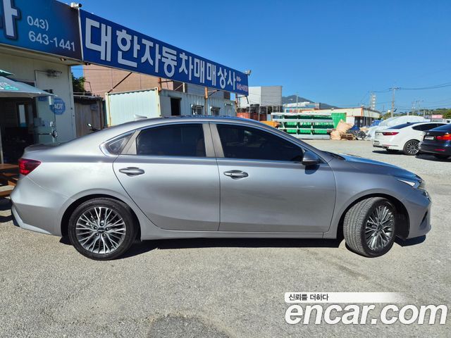 Kia K3 2022 — photo 3