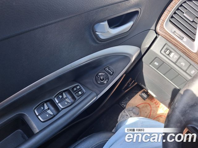 Hyundai Santafe 2015 — photo 9