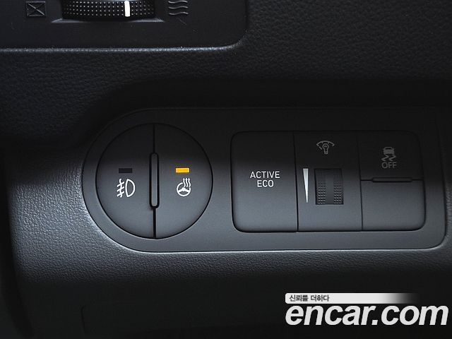 Hyundai Starex 2019 — photo 15