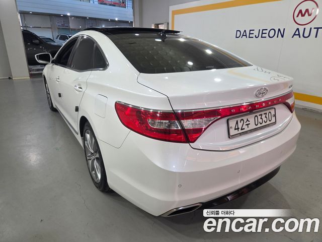 Hyundai Grandeur 2016 — photo 2