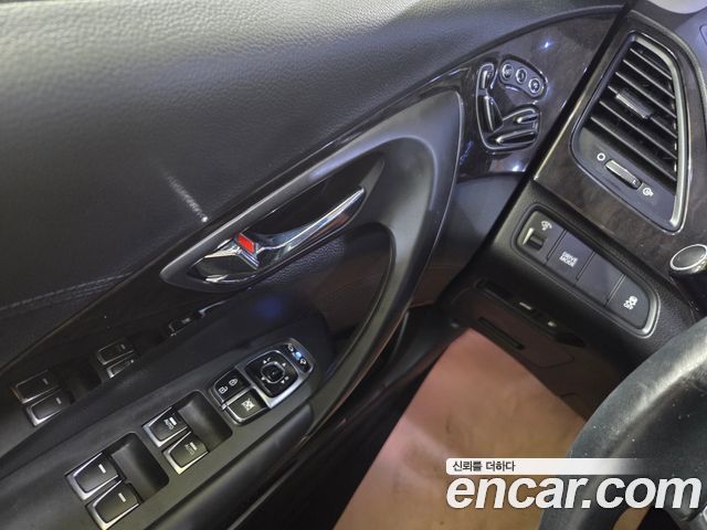 Hyundai Grandeur 2016 — photo 17