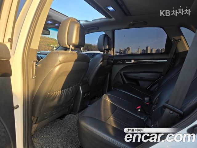 Kia Sorento 2011 — photo 7