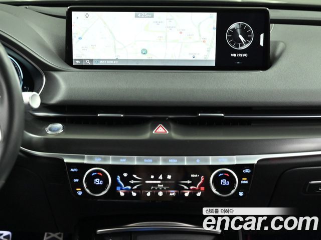Genesis G80 2022 — photo 14