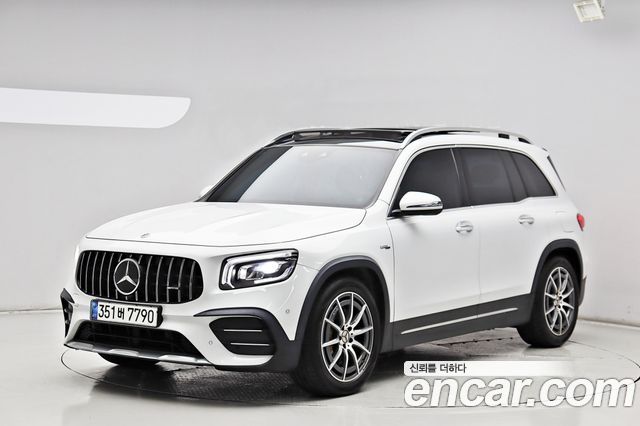 Mercedes-Benz GLB-Class 2021 — photo 1