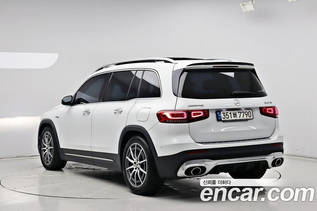 Mercedes-Benz GLB-Class 2021 — photo 2