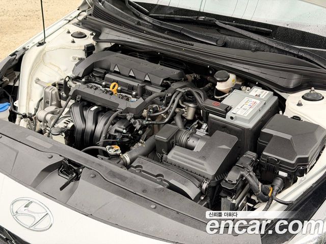 Hyundai AVANTE 2021 — photo 20