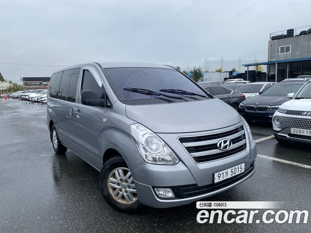 Hyundai Starex 2018 — photo 1