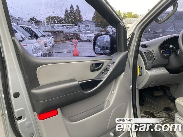 Hyundai Starex 2018 — photo 7