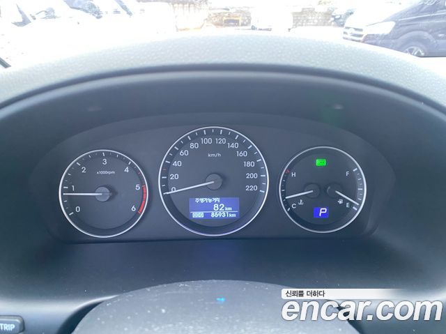 Hyundai Starex 2018 — photo 9