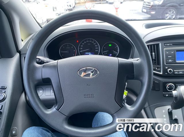 Hyundai Starex 2018 — photo 10