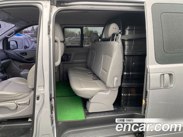 Hyundai Starex 2018 — photo 15