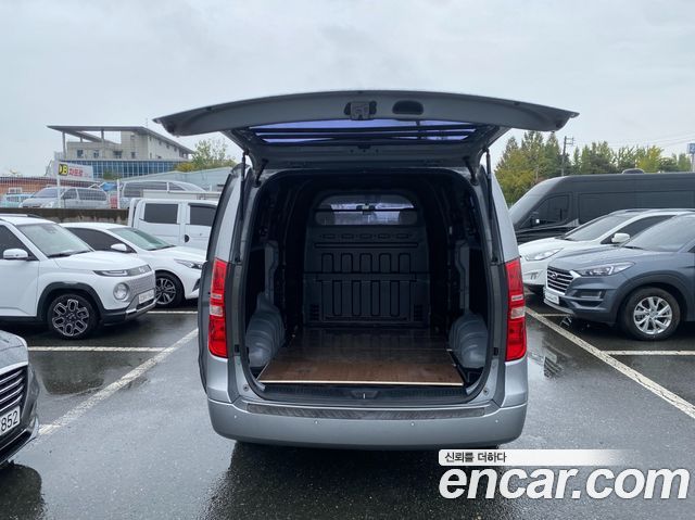 Hyundai Starex 2018 — photo 16