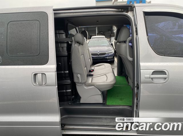 Hyundai Starex 2018 — photo 17