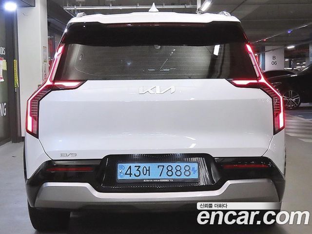 Kia EV9 2024 — photo 5