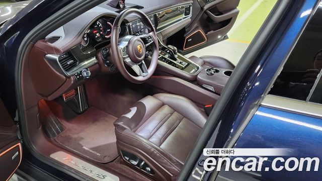 Porsche Panamera 2018 — photo 11