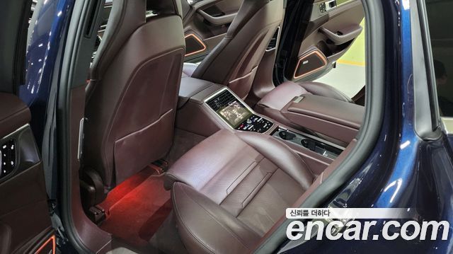 Porsche Panamera 2018 — photo 12