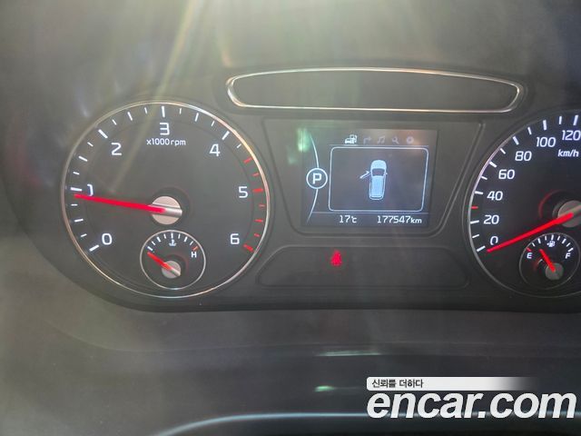 Kia Sorento 2017 — photo 9