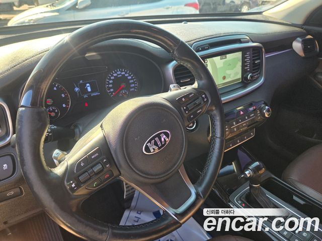 Kia Sorento 2017 — photo 10