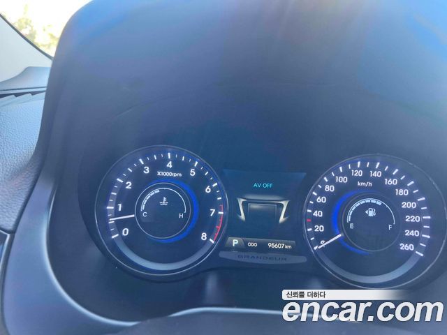 Hyundai Grandeur 2014 — photo 8