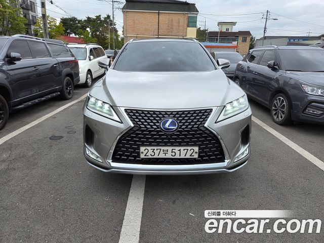Lexus RX 2022 — photo 1