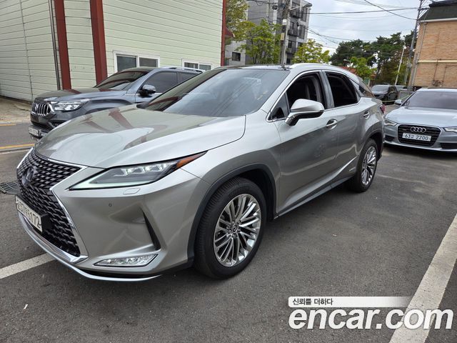 Lexus RX 2022 — photo 2
