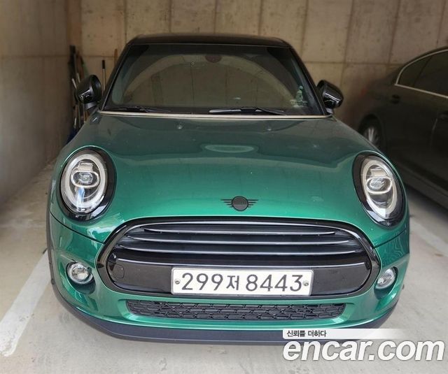 Mini Cooper 2021 — photo 1