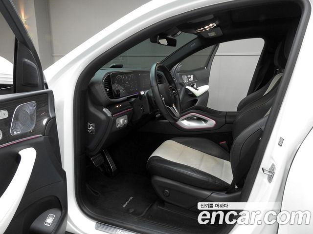 Mercedes-Benz GLE-Class 2020 — photo 10