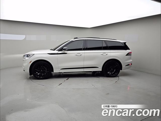 Lincoln Aviator 2023 — photo 4