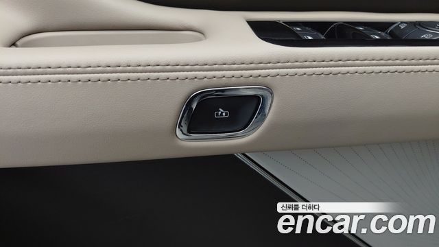 Lincoln Aviator 2023 — photo 18
