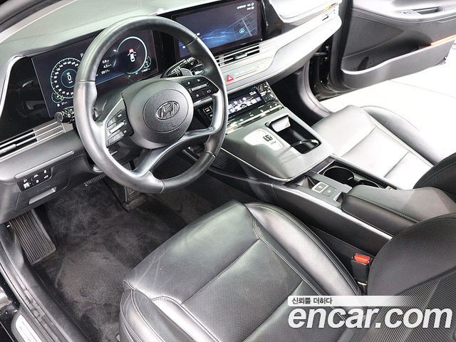 Hyundai Grandeur 2023 — photo 16