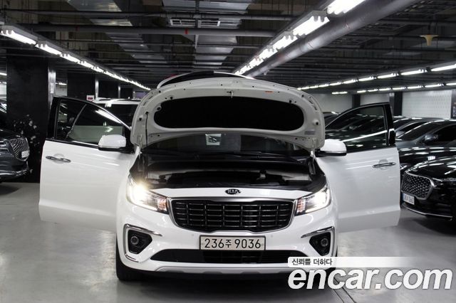 Kia Canival 2020 — photo 19