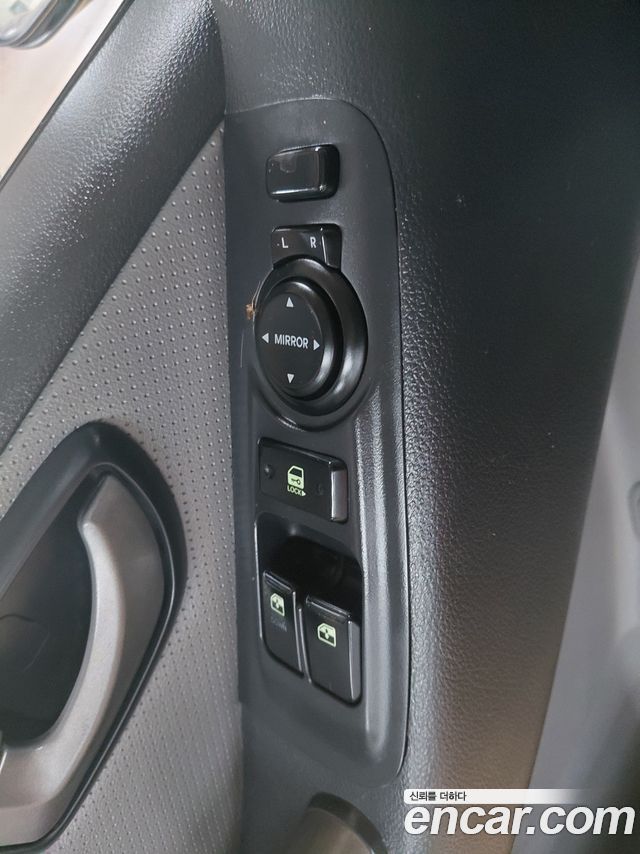 Hyundai Starex 2015 — photo 13