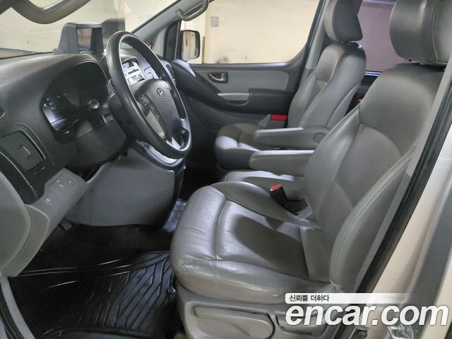 Hyundai Starex 2015 — photo 14