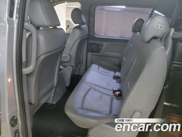 Hyundai Starex 2015 — photo 15