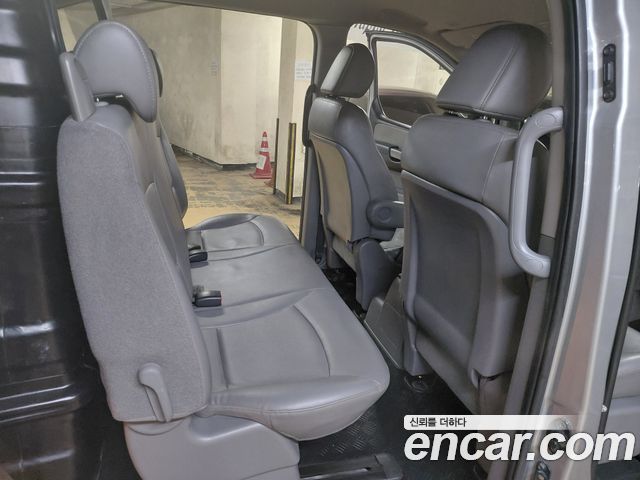 Hyundai Starex 2015 — photo 17