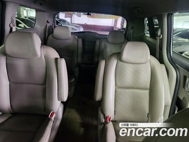 Kia Canival 2018 — photo 15
