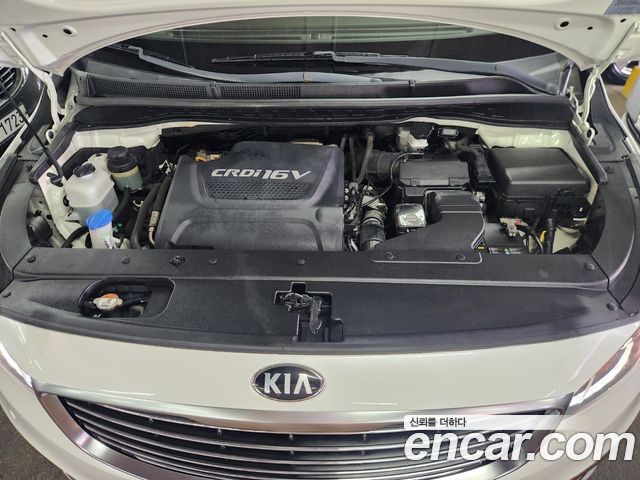 Kia Canival 2018 — photo 16