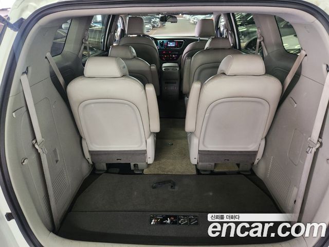 Kia Canival 2018 — photo 17