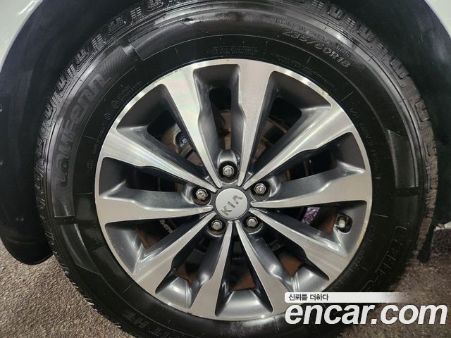 Kia Canival 2018 — photo 18