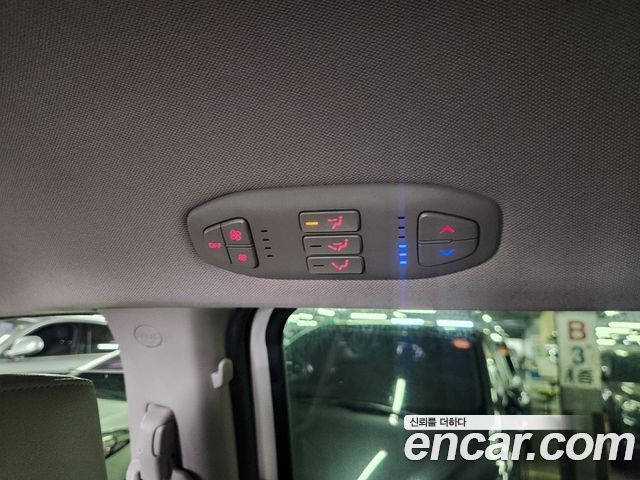 Kia Canival 2018 — photo 19