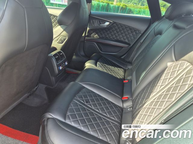 Audi A7 2014 — photo 11