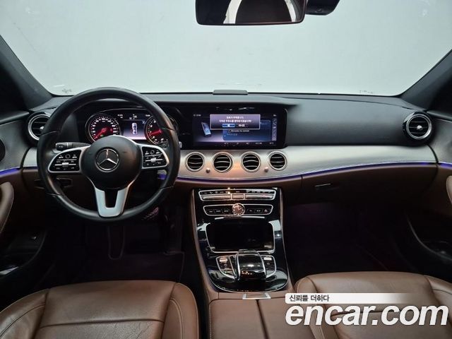 Mercedes-Benz E-Class 2019 — photo 7