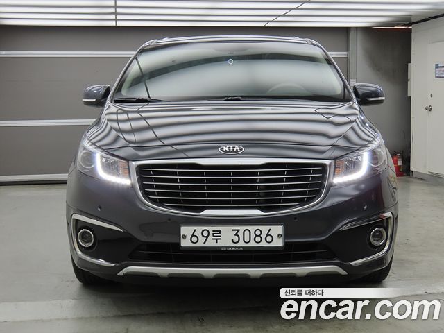 Kia Canival 2018 — photo 4