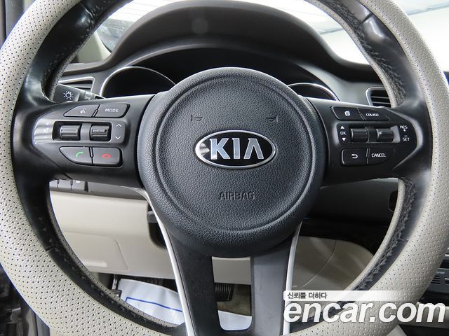 Kia Canival 2018 — photo 13